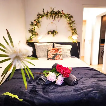 Le Chateau アンジェ